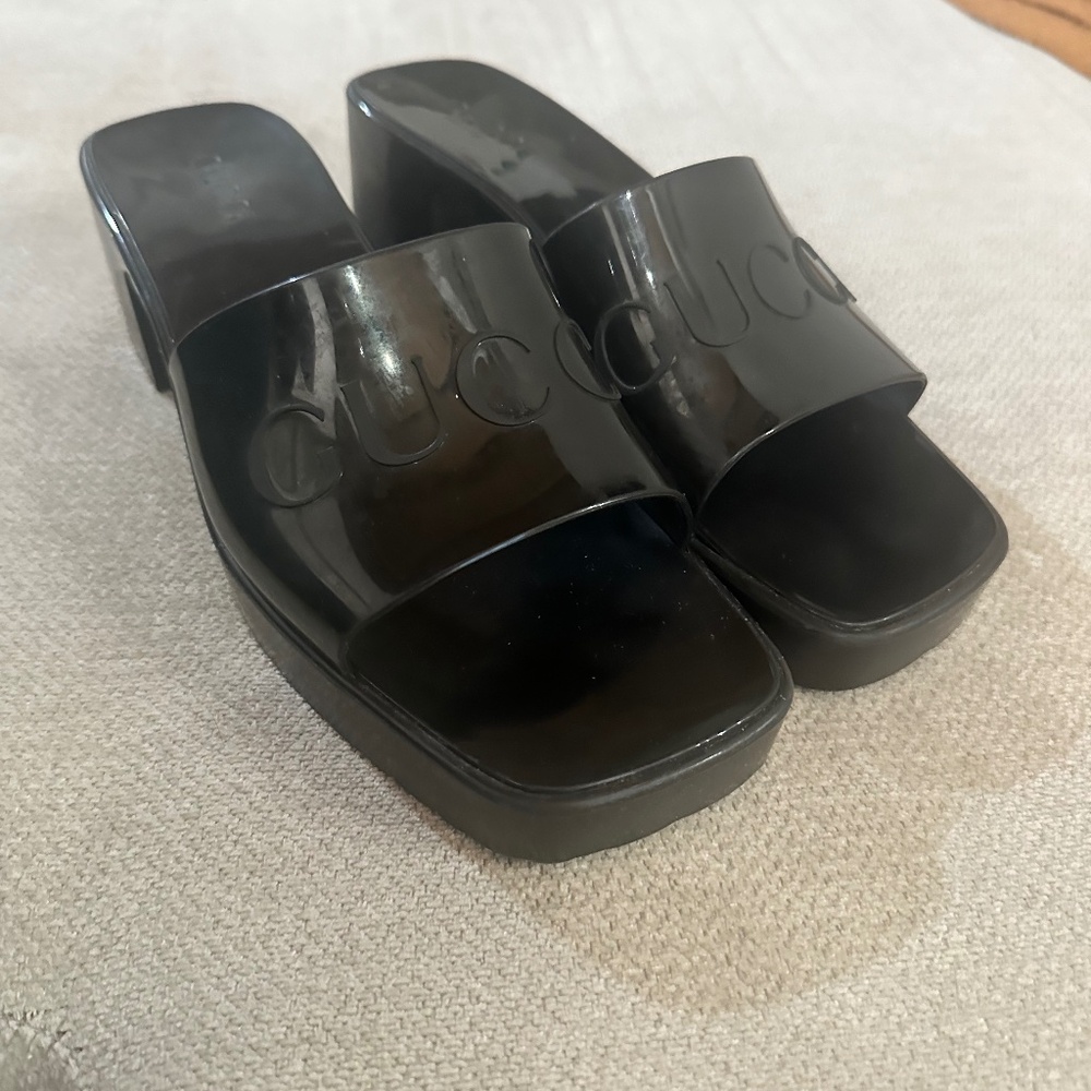 Gucci Rubber Mule Sandal